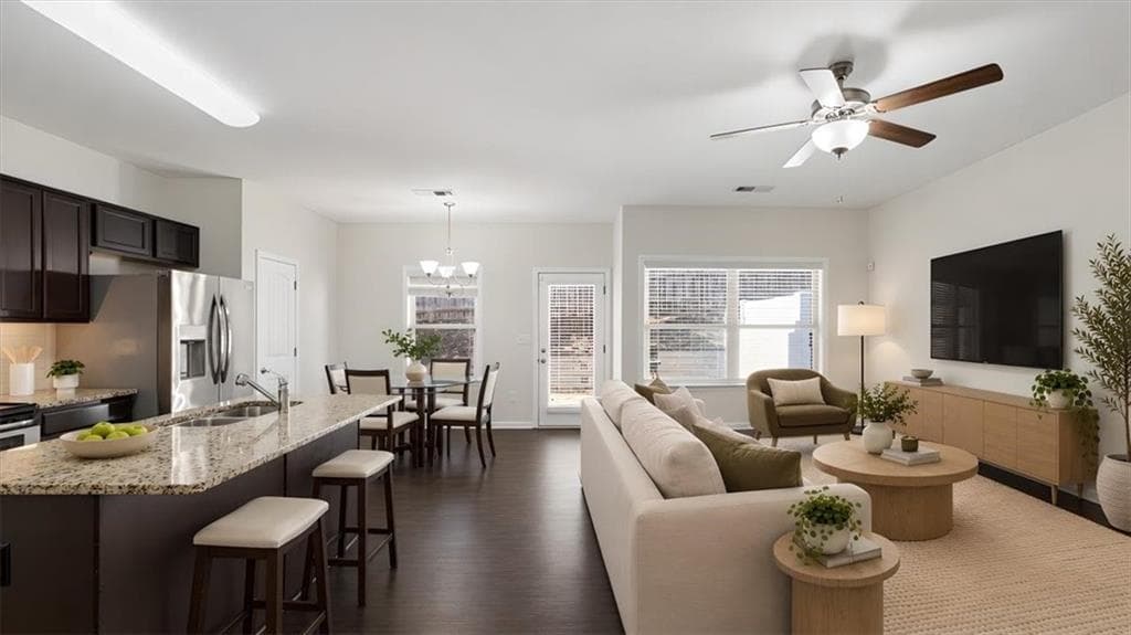 3 bedroom, 3 bathroom, 1,335 sq ft townhouse for sale at 3261 Garden Glade Ln, Lithonia, GA 30038 — photo 7