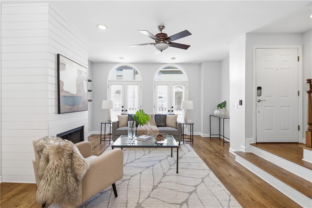 3 bedroom, 4 bathroom, 1,054 sq ft townhouse for sale at 829 Piedmont Avenue A, Atlanta, GA 30308 — photo 3