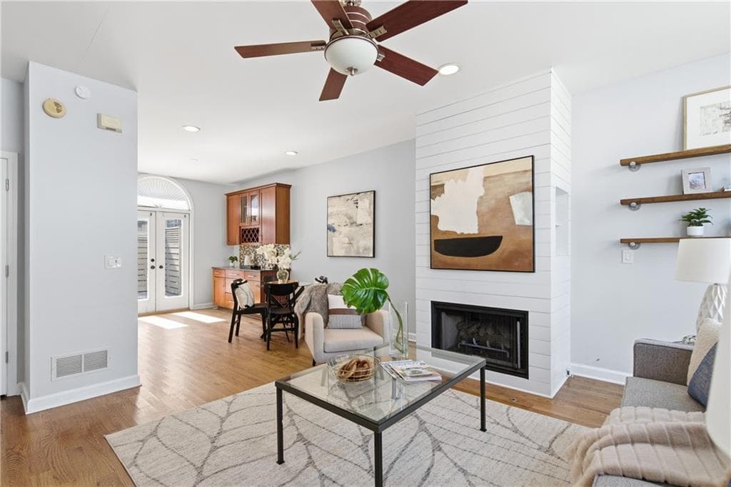 3 bedroom, 4 bathroom, 1,054 sq ft townhouse for sale at 829 Piedmont Avenue A, Atlanta, GA 30308 — photo 6