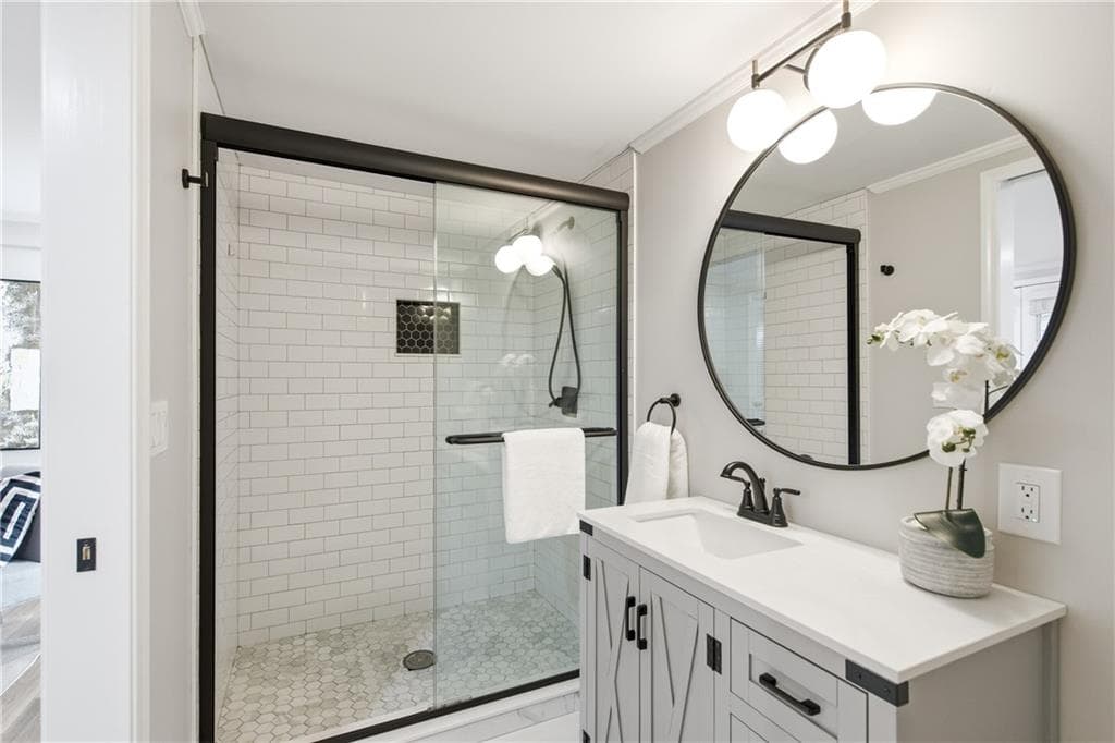3 bedroom, 4 bathroom, 1,054 sq ft townhouse for sale at 829 Piedmont Avenue A, Atlanta, GA 30308 — photo 9