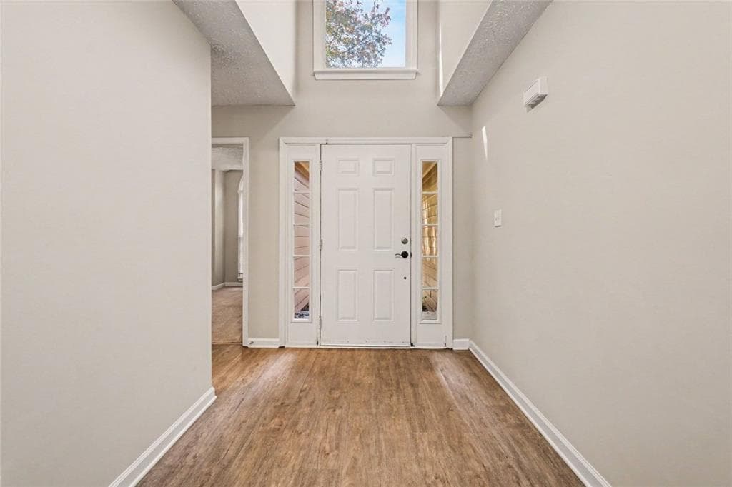 3 bedroom, 2 bathroom, 2,046 sq ft single family residence for sale at 2215 Arbor Forest Trail, Marietta, GA 30064 — photo 7