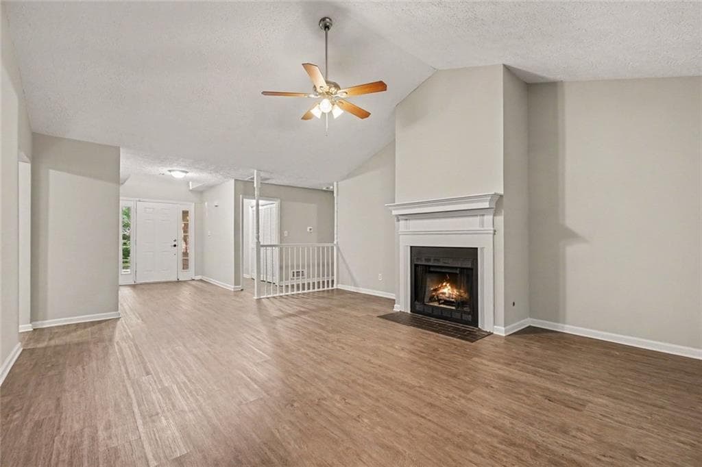 3 bedroom, 2 bathroom, 2,046 sq ft single family residence for sale at 2215 Arbor Forest Trail, Marietta, GA 30064 — photo 9