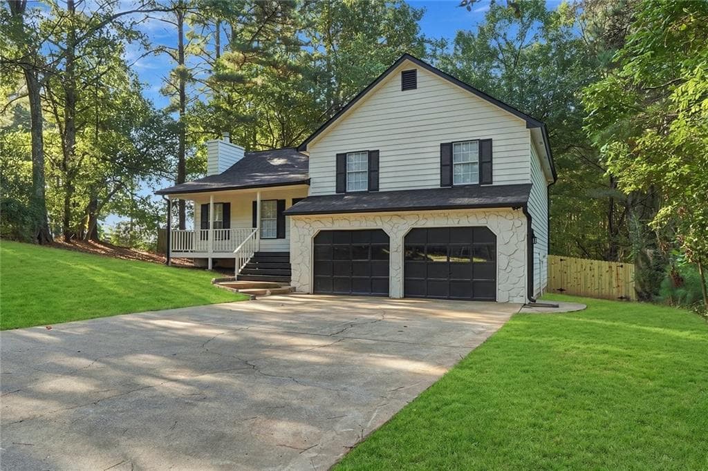 4 bedroom, 2 bathroom, 1,732 sq ft single family residence for sale at 23 N Springs Drive, Acworth, GA 30101 — photo 4