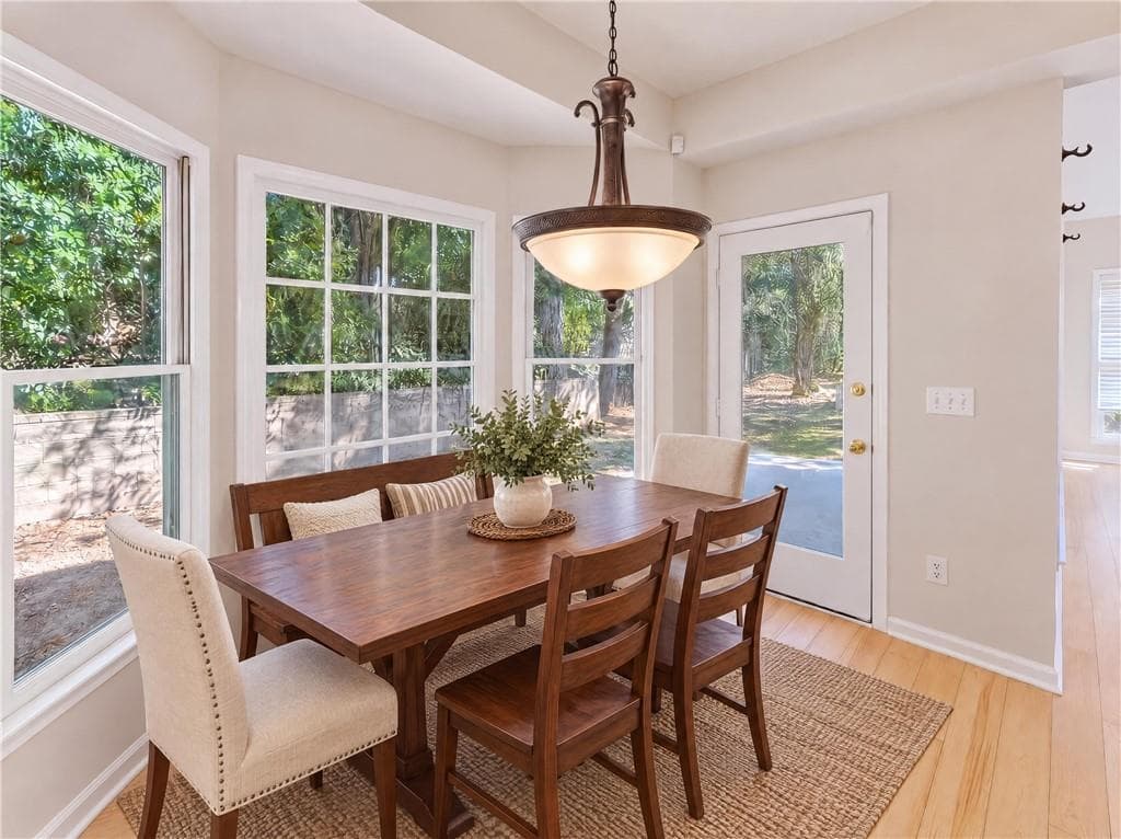 4 bedroom, 3 bathroom, 2,432 sq ft single family residence for sale at 1860 Oak Tree Hollow, Alpharetta, GA 30005 — photo 10