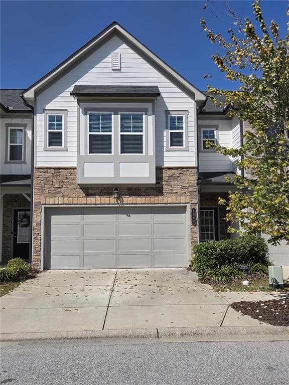 3 bedroom, 3 bathroom, 2,132 sq ft townhouse for sale at 1147 Lossie Way, Grayson, GA 30017