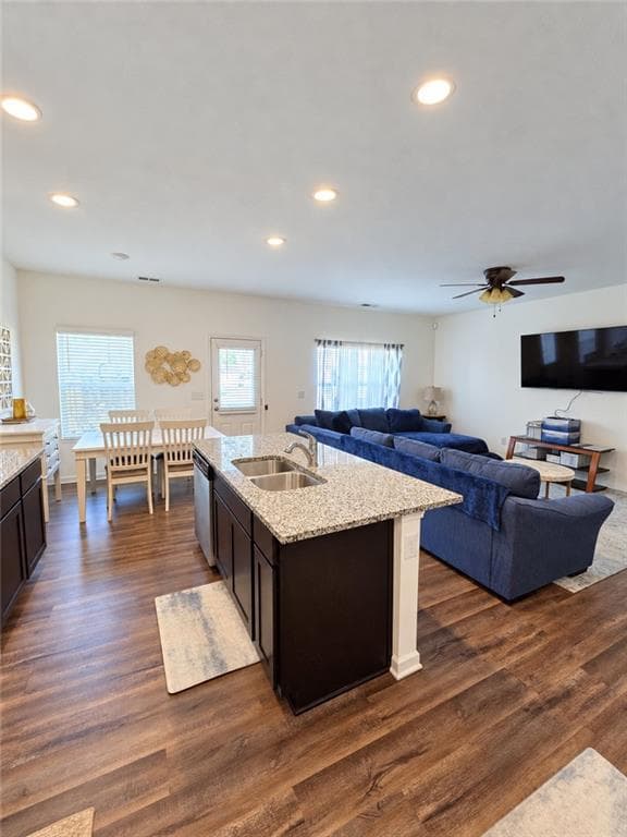 3 bedroom, 3 bathroom, 2,132 sq ft townhouse for sale at 1147 Lossie Way, Grayson, GA 30017 — photo 6
