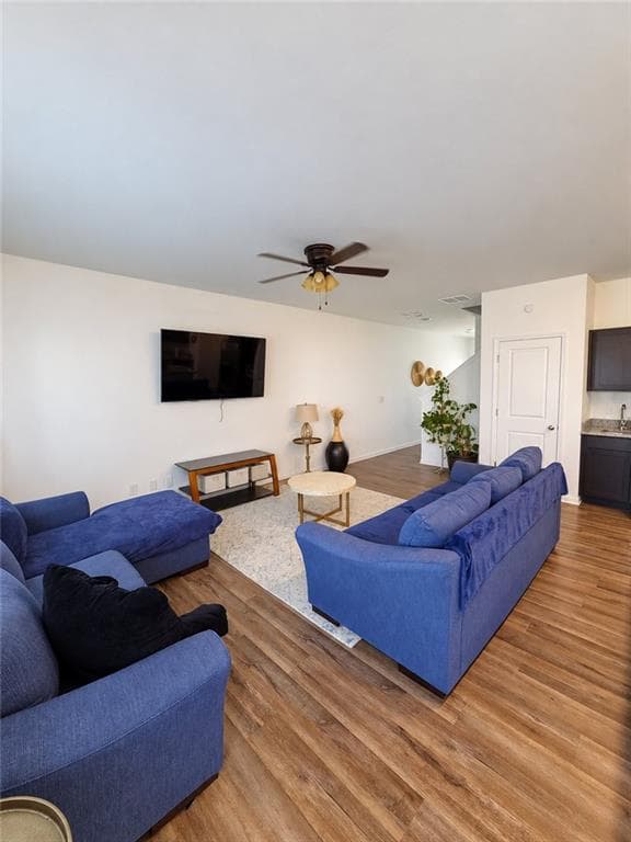 3 bedroom, 3 bathroom, 2,132 sq ft townhouse for sale at 1147 Lossie Way, Grayson, GA 30017 — photo 9