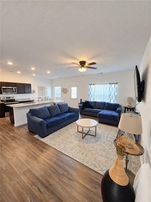 3 bedroom, 3 bathroom, 2,132 sq ft townhouse for sale at 1147 Lossie Way, Grayson, GA 30017 — photo 10