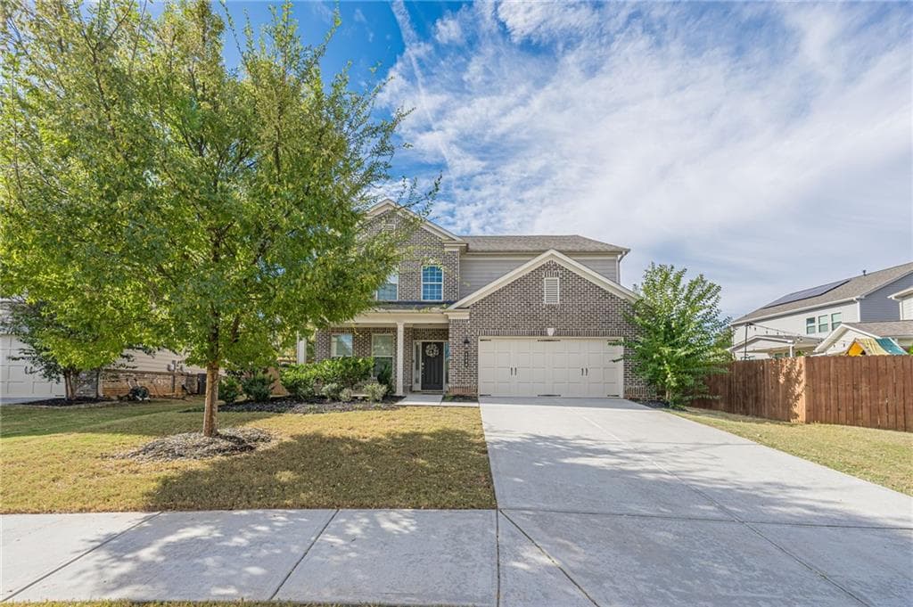 5 bedroom, 4 bathroom, 3,418 sq ft single family residence for sale at 4686 Leader Lane, Duluth, GA 30096 — photo 2