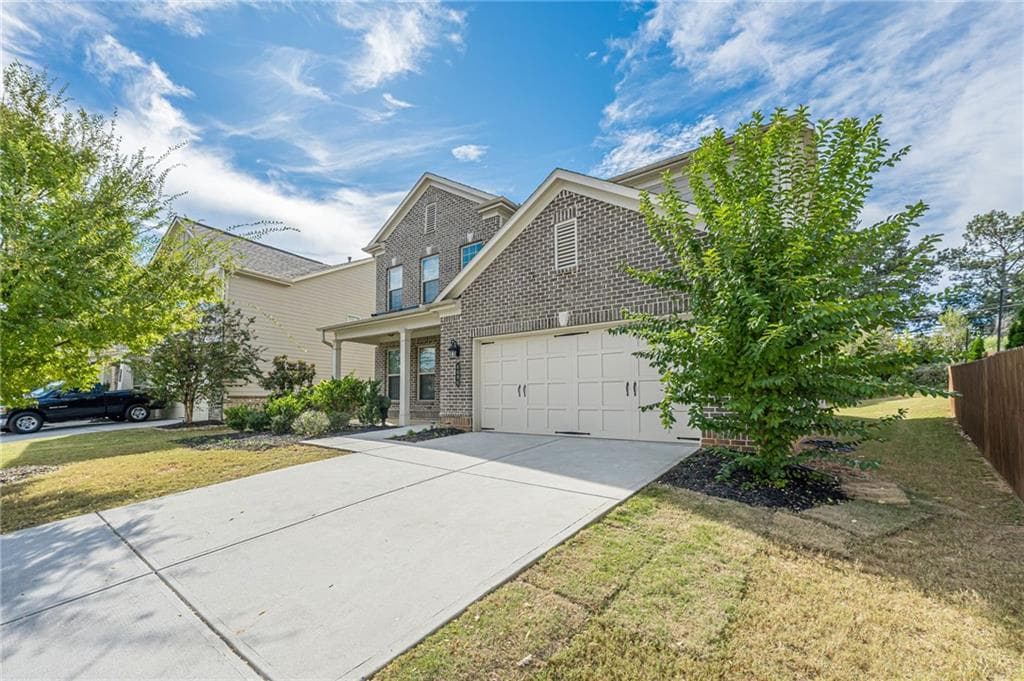 5 bedroom, 4 bathroom, 3,418 sq ft single family residence for sale at 4686 Leader Lane, Duluth, GA 30096 — photo 5