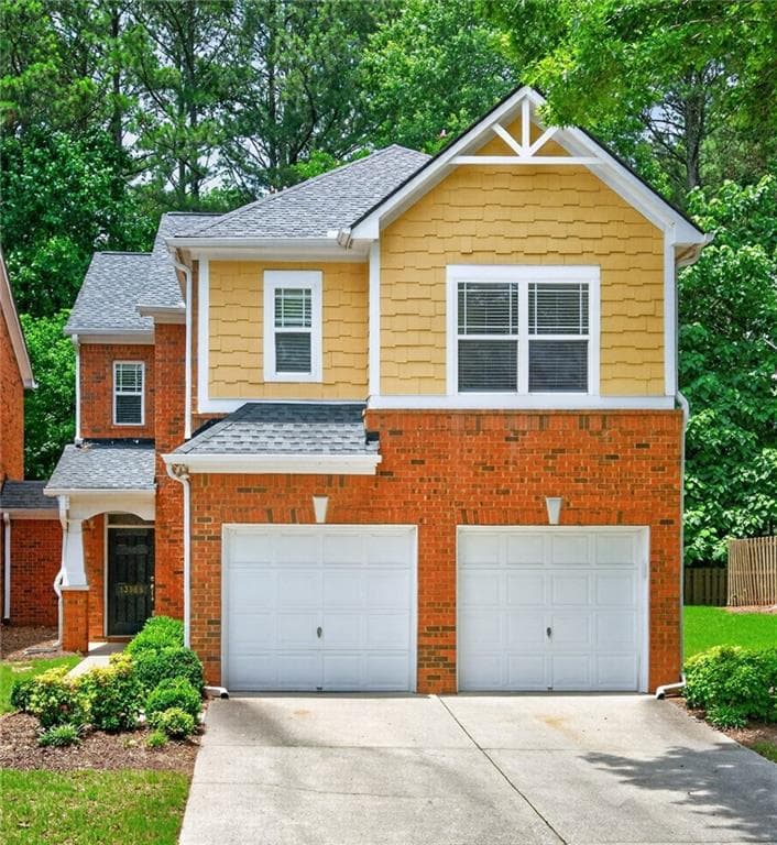 3 bedroom, 3 bathroom, 2,390 sq ft townhouse for sale at 13968 Sunfish Bend, Alpharetta, GA 30004