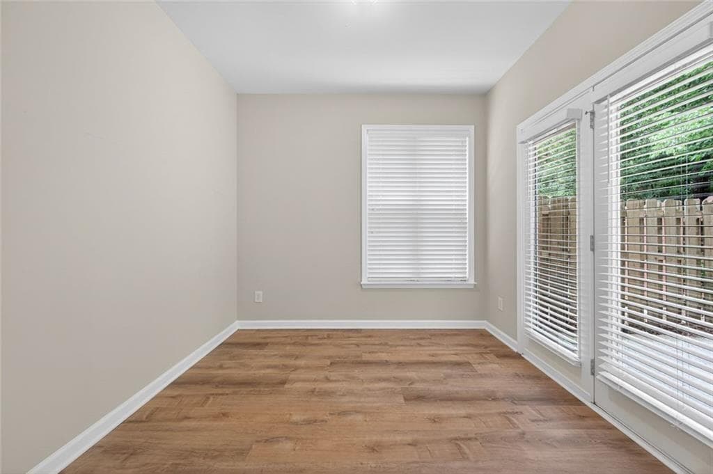 3 bedroom, 3 bathroom, 2,390 sq ft townhouse for sale at 13968 Sunfish Bend, Alpharetta, GA 30004 — photo 8