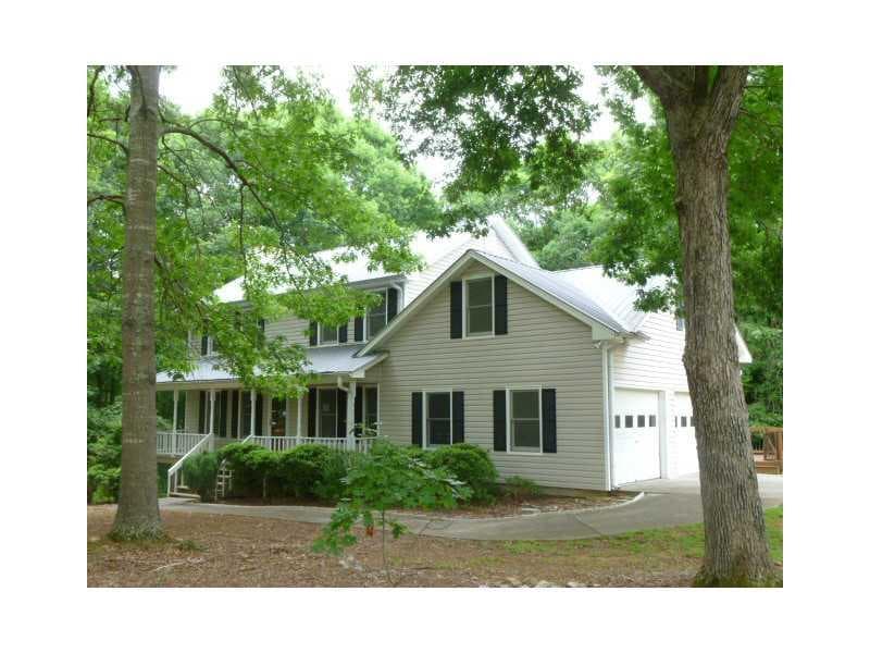4 bedroom, 2,081 sq ft single family residence sold at 338 E Valley Road, Rydal, GA 30171