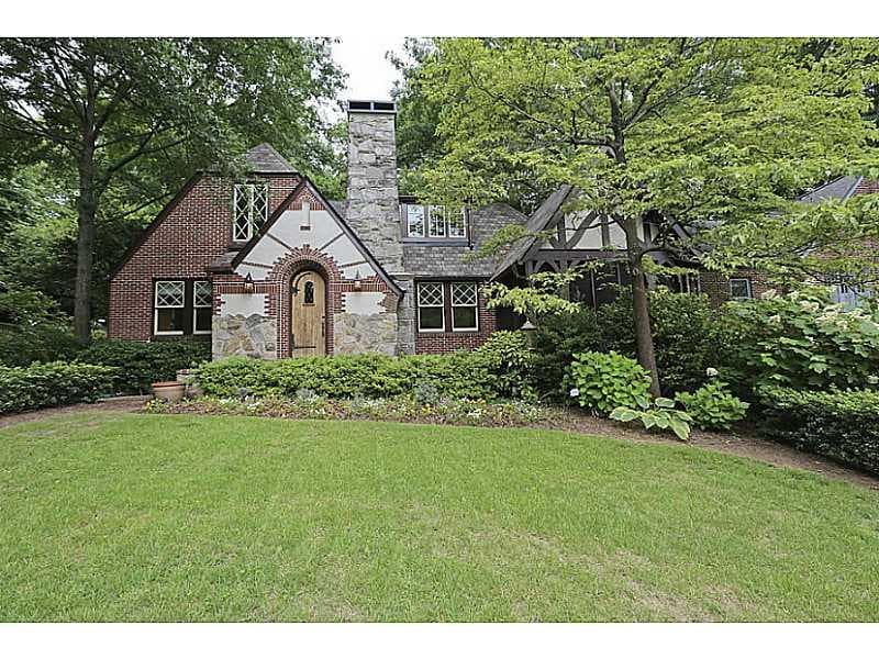 5 bedroom, 3,039 sq ft single family residence sold at 1348 Harvard Road, Atlanta, GA 30306