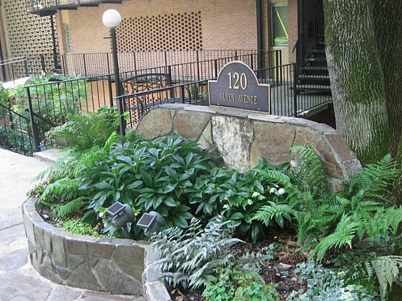1 bedroom, 830 sq ft condominium sold at 120 Alden Avenue E5, Atlanta, GA 30309