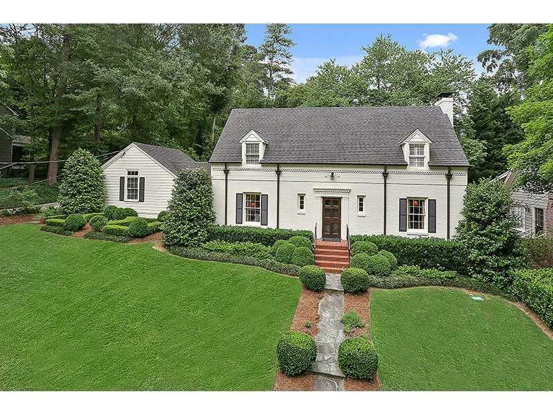 4 bedroom, 3,200 sq ft single family residence sold at 936 Beaverbrook Drive, Atlanta, GA 30318