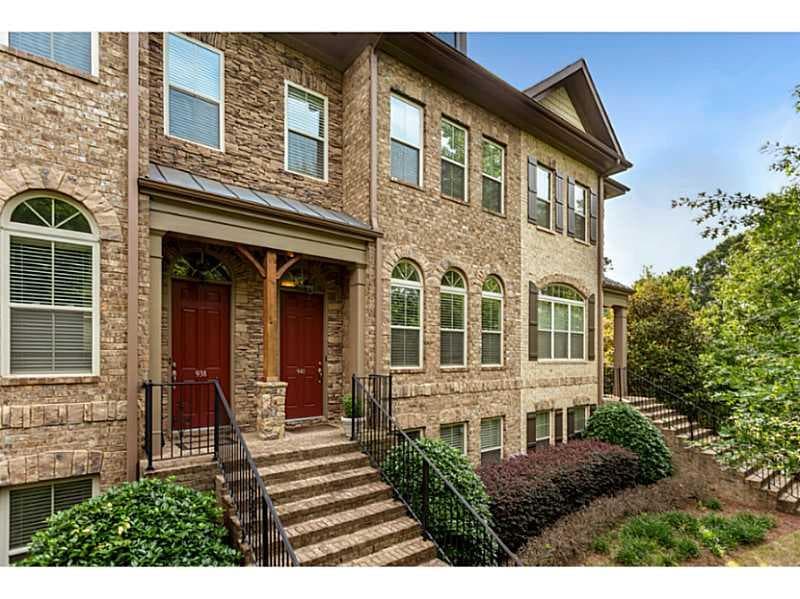 3 bedroom, 2,200 sq ft condominium sold at 940 Telfair Close 940, Atlanta, GA 30350