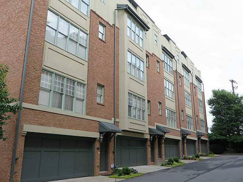 2 bedroom, 2,010 sq ft townhouse sold at 1390 Parkview Lane 1390, Atlanta, GA 30324