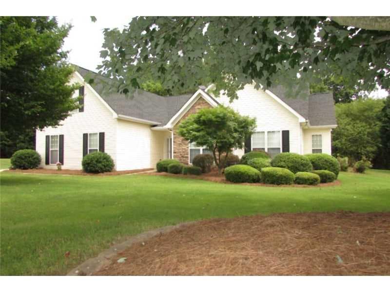 6040 Devonshire Drive, Flowery Branch, GA 30542 — most recent listing photo