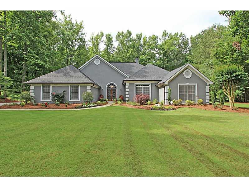 3 bedroom, 2,960 sq ft single family residence sold at 14430 Wyndham Farms Drive, Milton, GA 30004