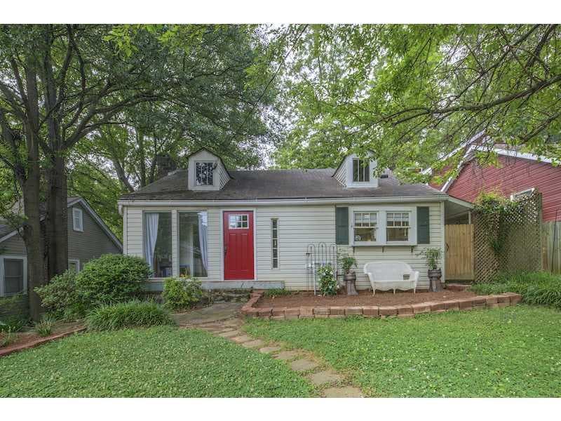 2 bedroom single family residence sold at 810 Berkeley Avenue, Atlanta, GA 30318