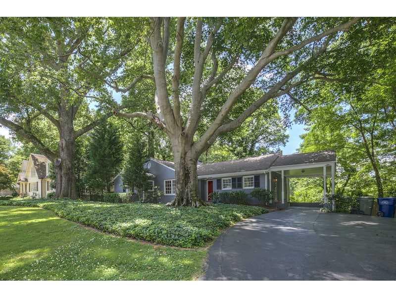 3 bedroom, 1,759 sq ft single family residence sold at 2418 Howell Mill Road, Atlanta, GA 30318