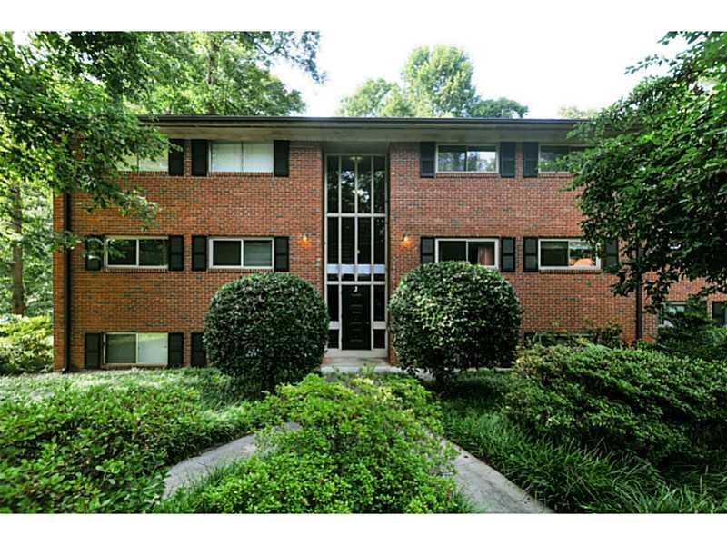 2 bedroom condominium sold at 1111 Clairmont Avenue J2, Decatur, GA 30030