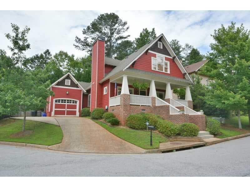 4 bedroom, 3,052 sq ft single family residence sold at 1350 Lakeview East Drive, Atlanta, GA 30316