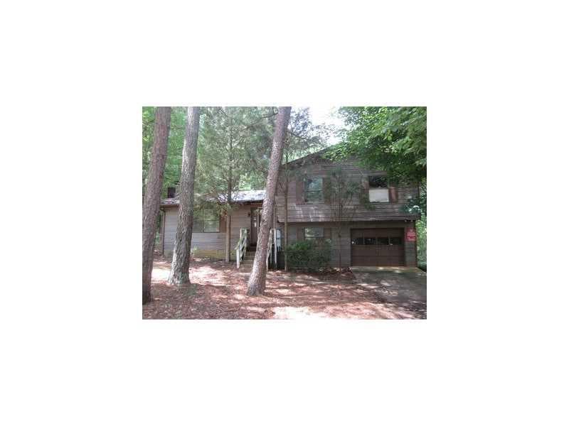 3 bedroom single family residence sold at 2747 King Arthur Court, Buford, GA 30518