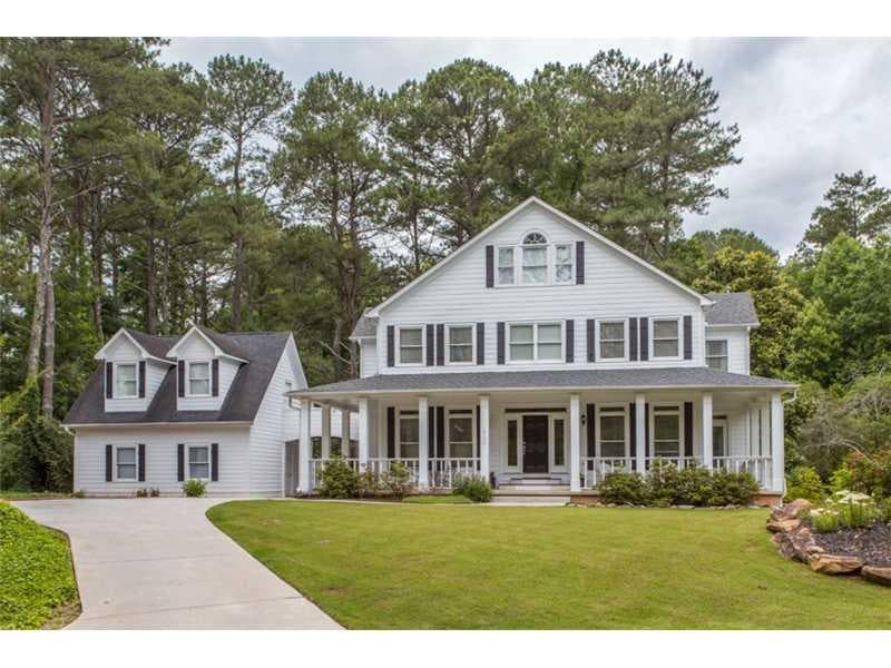 4 bedroom single family residence sold at 10192 Shallowford Road, Roswell, GA 30075