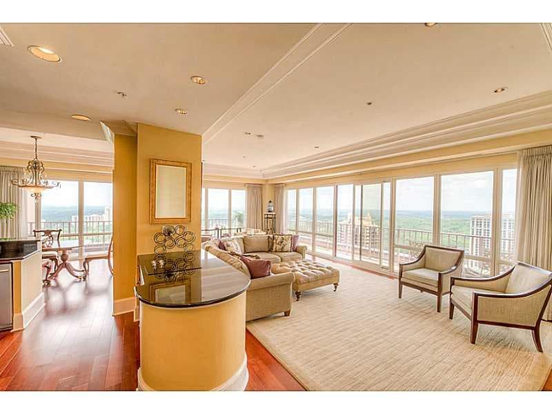 2 bedroom, 1,935 sq ft condominium sold at 3475 Oak Valley Road PH3040, Atlanta, GA 30326
