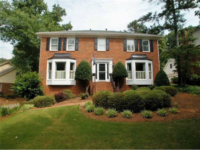 4 bedroom, 2,686 sq ft single family residence sold at 2030 Pearwood Path, Roswell, GA 30076