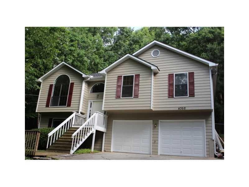 4352 Falcon Crest Drive, Flowery Branch, GA 30542 — most recent listing photo