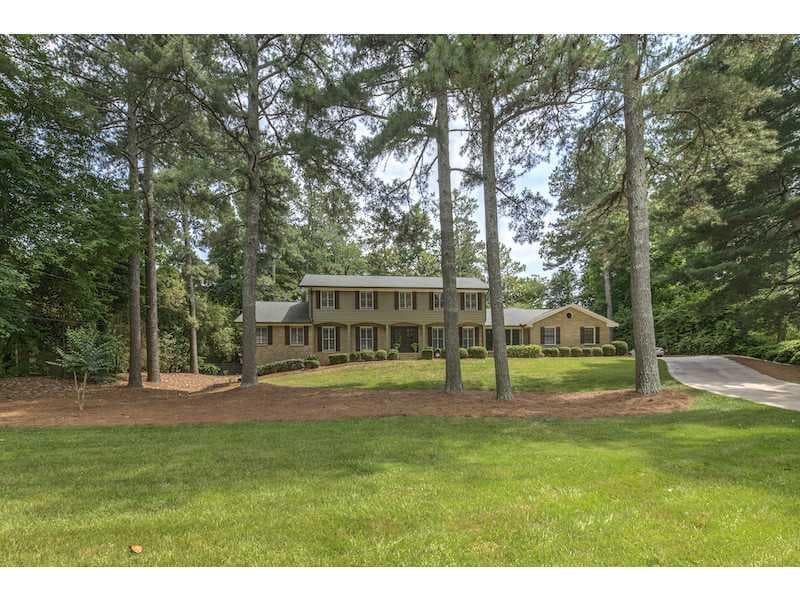 4 bedroom, 4,399 sq ft single family residence sold at 6285 Riverwood Drive, Atlanta, GA 30328