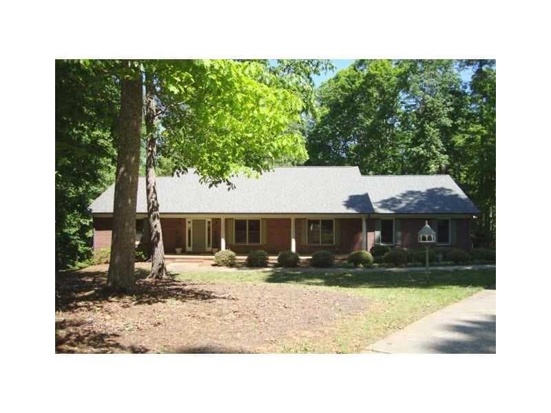 3 bedroom single family residence sold at 203 Tara Trace, Mcdonough, GA 30253