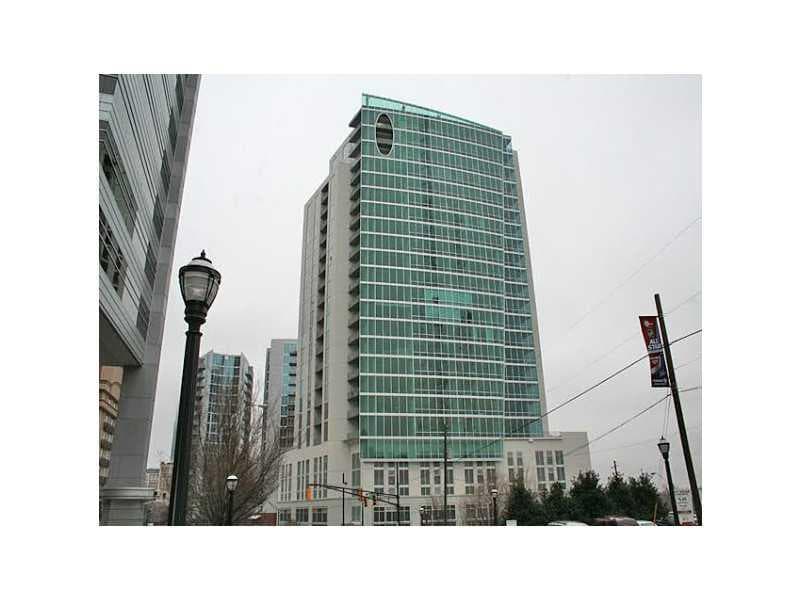 2 bedroom, 1,723 sq ft condominium sold at 20 10th Street 604, Atlanta, GA 30309