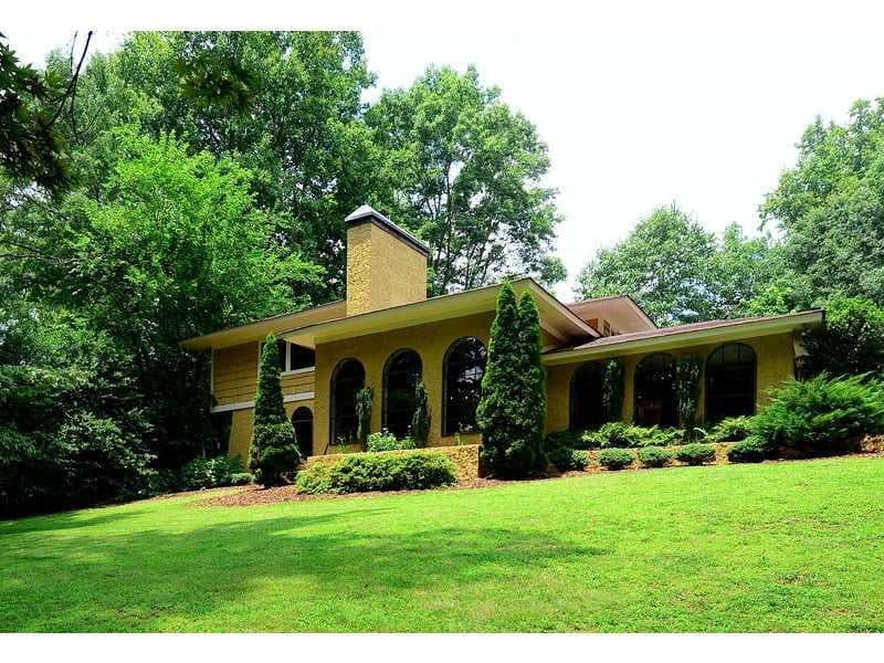 5 bedroom, 3,659 sq ft single family residence sold at 1112 Warrenhall Lane, Atlanta, GA 30319