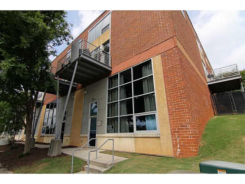 3 bedroom, 1,443 sq ft condominium sold at 195 Arizona Avenue 1000, Atlanta, GA 30307