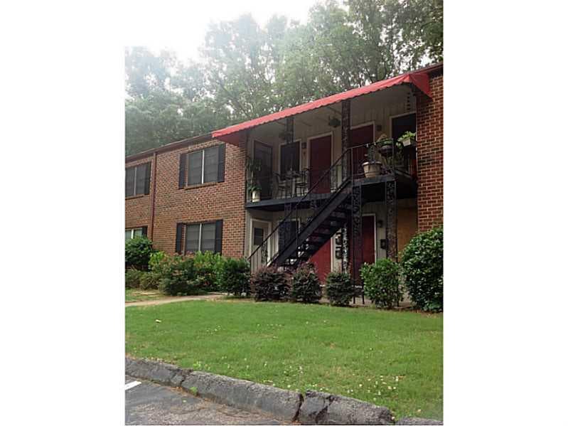 2 bedroom condominium sold at 2413 Lawrenceville Highway E-4, Decatur, GA 30030