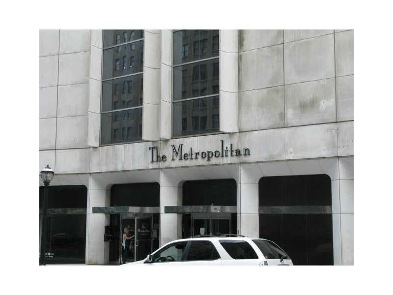 2 bedroom, 1,156 sq ft condominium sold at 20 Marietta Street 15B, Atlanta, GA 30303