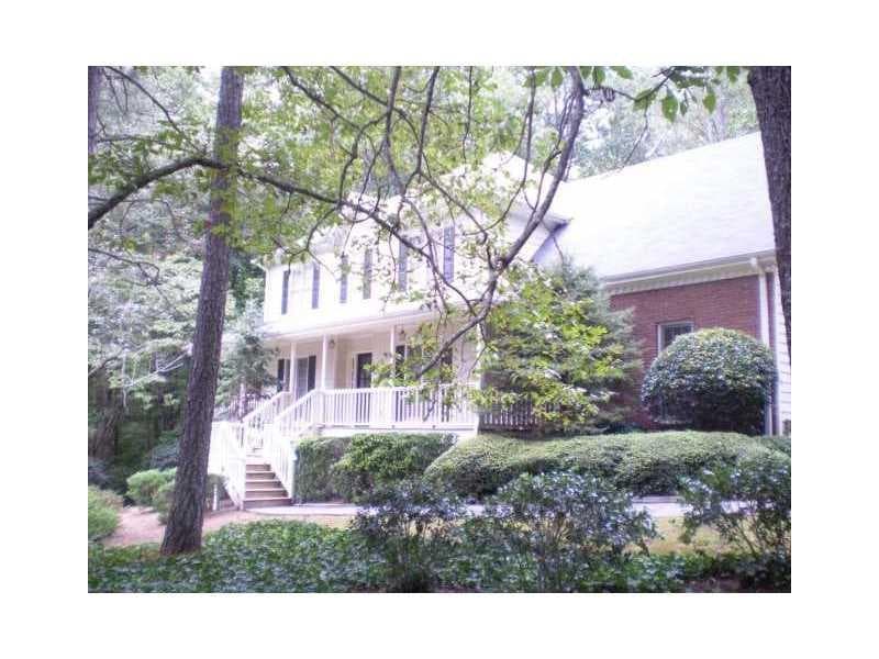 925 Steeplechase Road, Alpharetta, GA 30004 — most recent listing photo