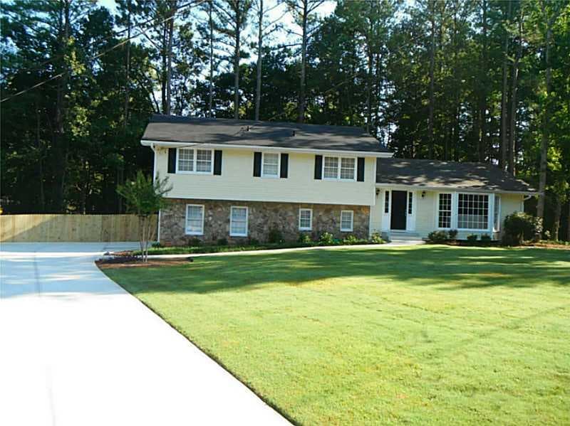4 bedroom, 2,158 sq ft single family residence sold at 4576 Cedar Knoll Drive, Marietta, GA 30066