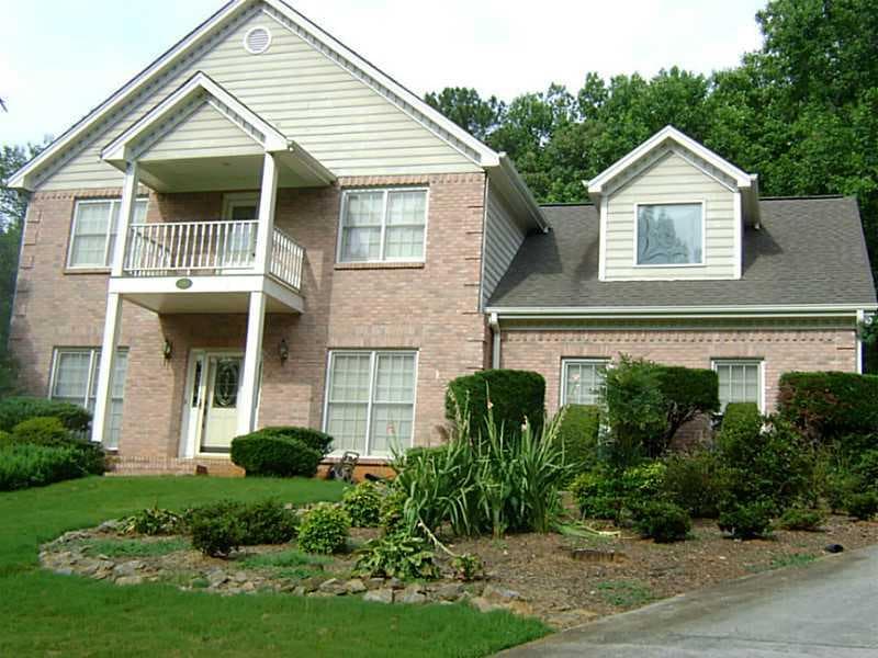 4 bedroom single family residence sold at 3900 Mountain Way Cove, Snellville, GA 30039
