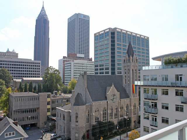3 bedroom, 2,505 sq ft condominium sold at 805 Peachtree Street 604, Atlanta, GA 30308