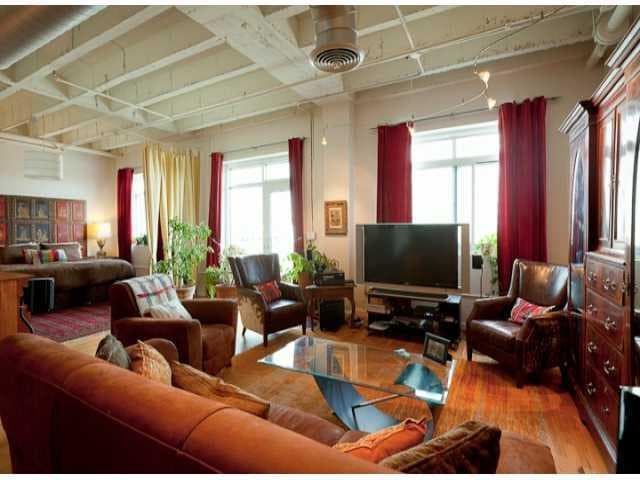 2 bedroom, 1,365 sq ft condominium sold at 805 Peachtree Street 608, Atlanta, GA 30308