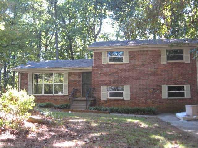 3 bedroom, 1,932 sq ft single family residence sold at 2436 Glenrock Drive, Decatur, GA 30032