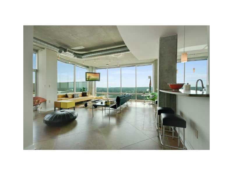 3 bedroom, 2,204 sq ft condominium sold at 943 Peachtree Street 1714, Atlanta, GA 30309