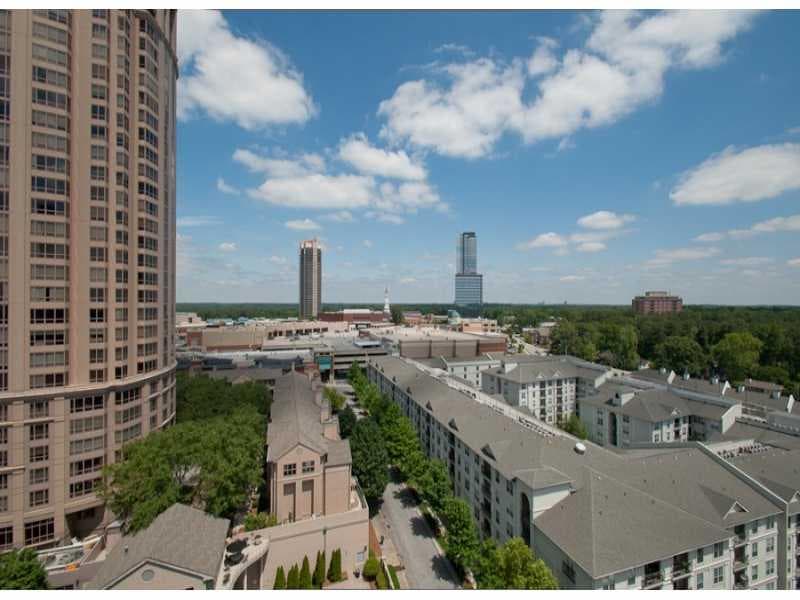 2 bedroom, 1,680 sq ft condominium sold at 3435 Kingsboro Road 1602, Atlanta, GA 30326