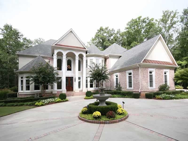 6324 Riverside Drive, Sandy Springs, GA 30328 — most recent listing photo