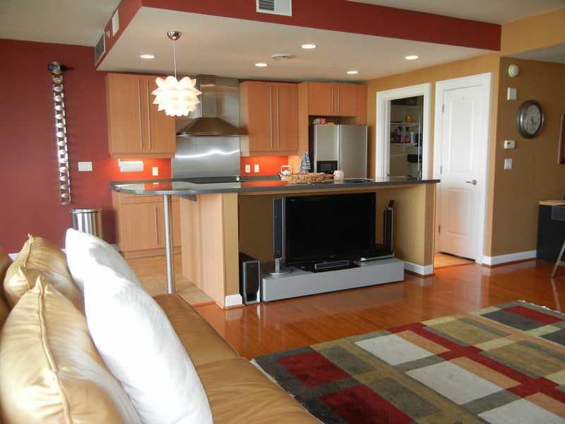 1 bedroom, 1,202 sq ft condominium sold at 250 Park Avenue West 609, Atlanta, GA 30313